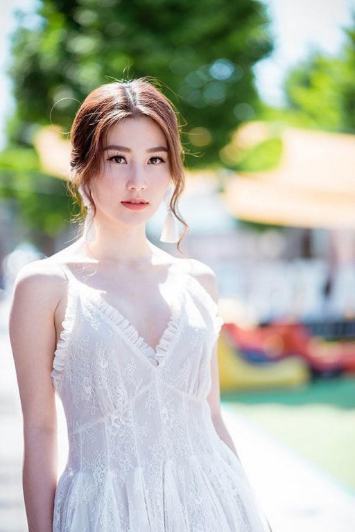 Bạn trai Đỗ Mỹ Linh: Điển trai, gia thế khủng, lịch sử tình ái 'cặp kè toàn mỹ nhân'