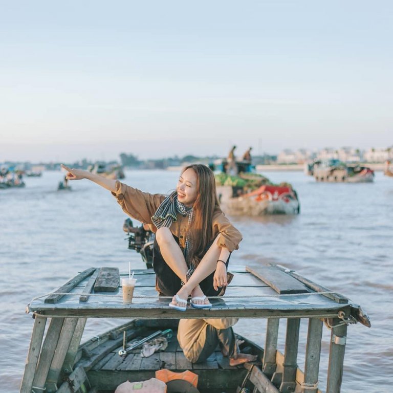 Lenh denh khap mien Tay song nuoc o nhung khu cho noi binh di hinh anh 8 