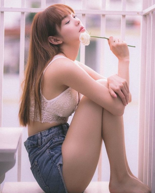 Động thái gây chú ý của Minh Hằng giữa bão lùm xùm Hồ Ngọc Hà công khai nói về vụ chèn ép năm xưa