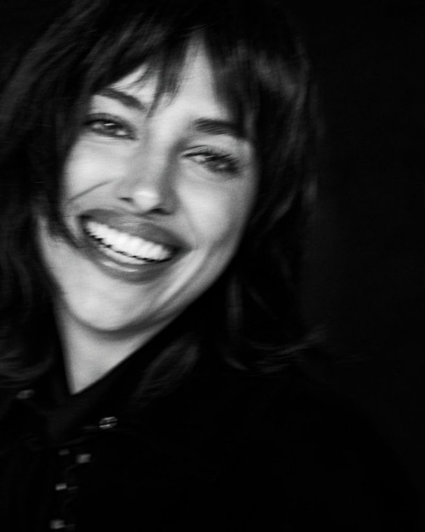 Loạt khoảnh khắc quyến rũ mê đắm của quý cô độc thân Irina Shayk