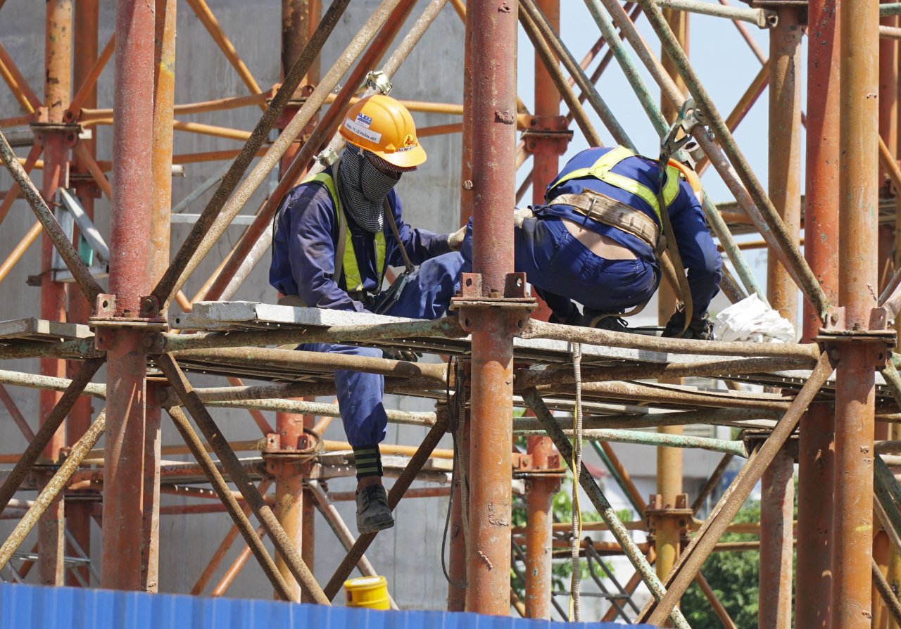 Toàn cảnh đại công trường đường 8.500 tỷ đồng ở cửa ngõ Hà Nội