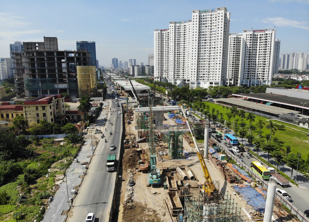 Toàn cảnh đại công trường đường 8.500 tỷ đồng ở cửa ngõ Hà Nội