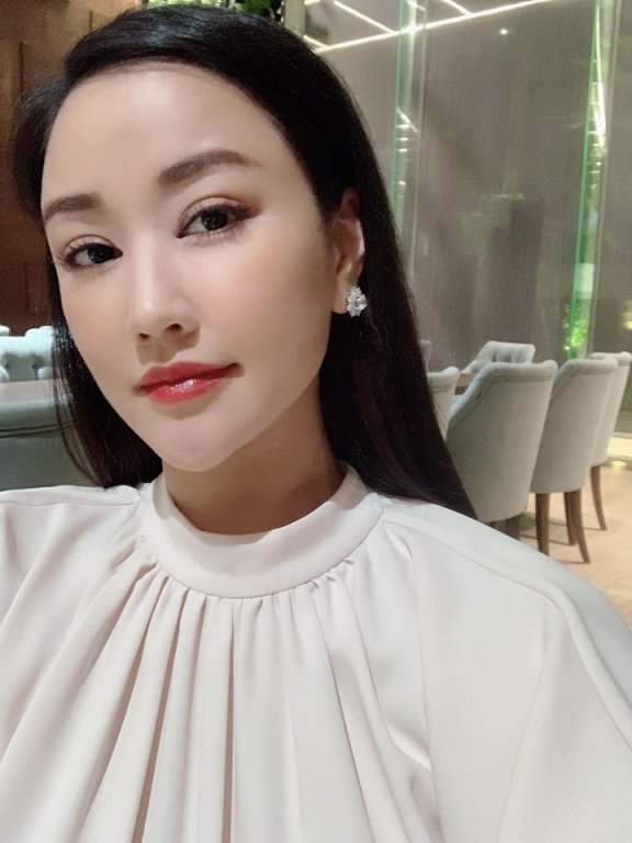Dù là tay ngang diễn xuất nhưng khả năng nhập vai của Maya được đánh giá khá cao. Cô từng gây ấn tượng với loạt vai diễn điện ảnh như