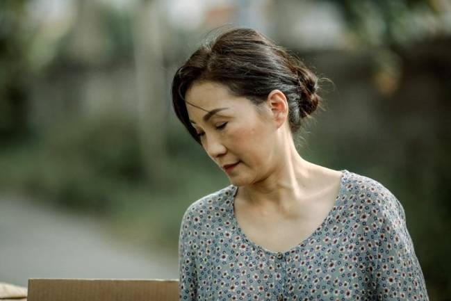 thua-me-con-di-cau-chuyen-cong-khai-dong-tinh-tron-ven-nhat-tren-man-anh-viet