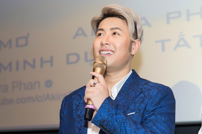 Akira Phan kể về chuyện phẫu thuật thẩm mỹ: 