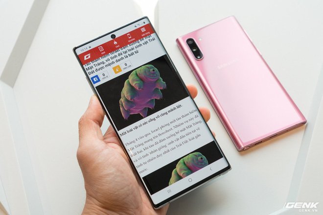 Mở hộp Galaxy Note10+ màu Ánh Cực Quang xem có gì mới