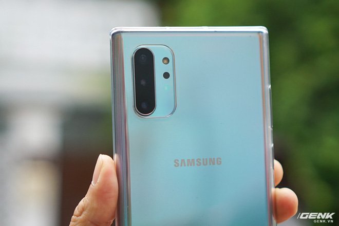Mở hộp Galaxy Note10+ màu Ánh Cực Quang xem có gì mới