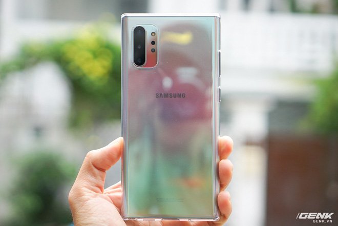 Mở hộp Galaxy Note10+ màu Ánh Cực Quang xem có gì mới