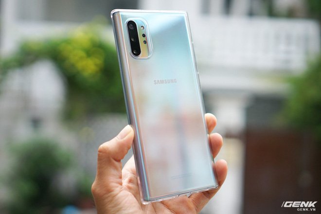 Mở hộp Galaxy Note10+ màu Ánh Cực Quang xem có gì mới