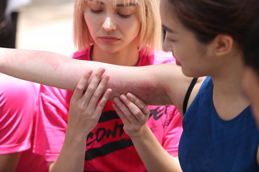 mac-scandal-va-mieng-do-my-linh-tiep-tuc-ve-nhat-tai-cuoc-dua-ky-thu