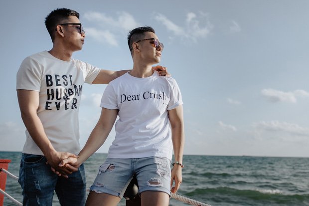 Những tình yêu đồng tính không bao giờ trễ nhịp: Buồn vui hay đau khổ, đi một vòng rồi cũng tìm thấy nhau
