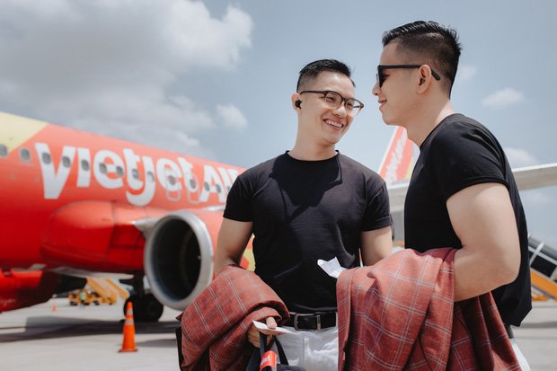 Những tình yêu đồng tính không bao giờ trễ nhịp: Buồn vui hay đau khổ, đi một vòng rồi cũng tìm thấy nhau