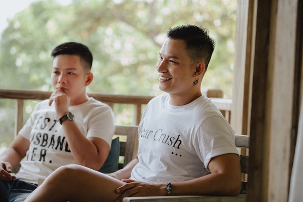 Những tình yêu đồng tính không bao giờ trễ nhịp: Buồn vui hay đau khổ, đi một vòng rồi cũng tìm thấy nhau