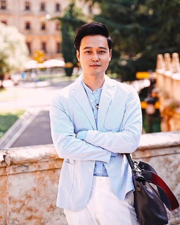 Quang Vinh tiết lộ đang yêu, được nhiều đồng nghiệp chúc mừng. 
