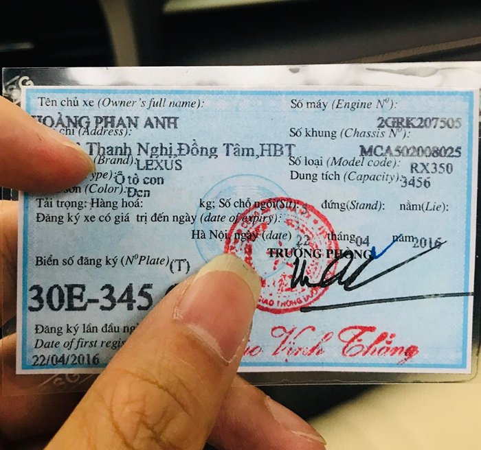 mc-phan-anh-phan-phao-tin-lay-tien-tu-thien-mua-xe-33-ty