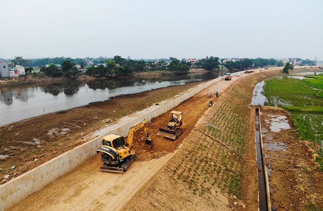 Toàn cảnh tuyến đê bê tông 
