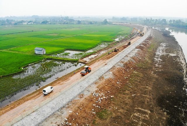 Toàn cảnh tuyến đê bê tông 