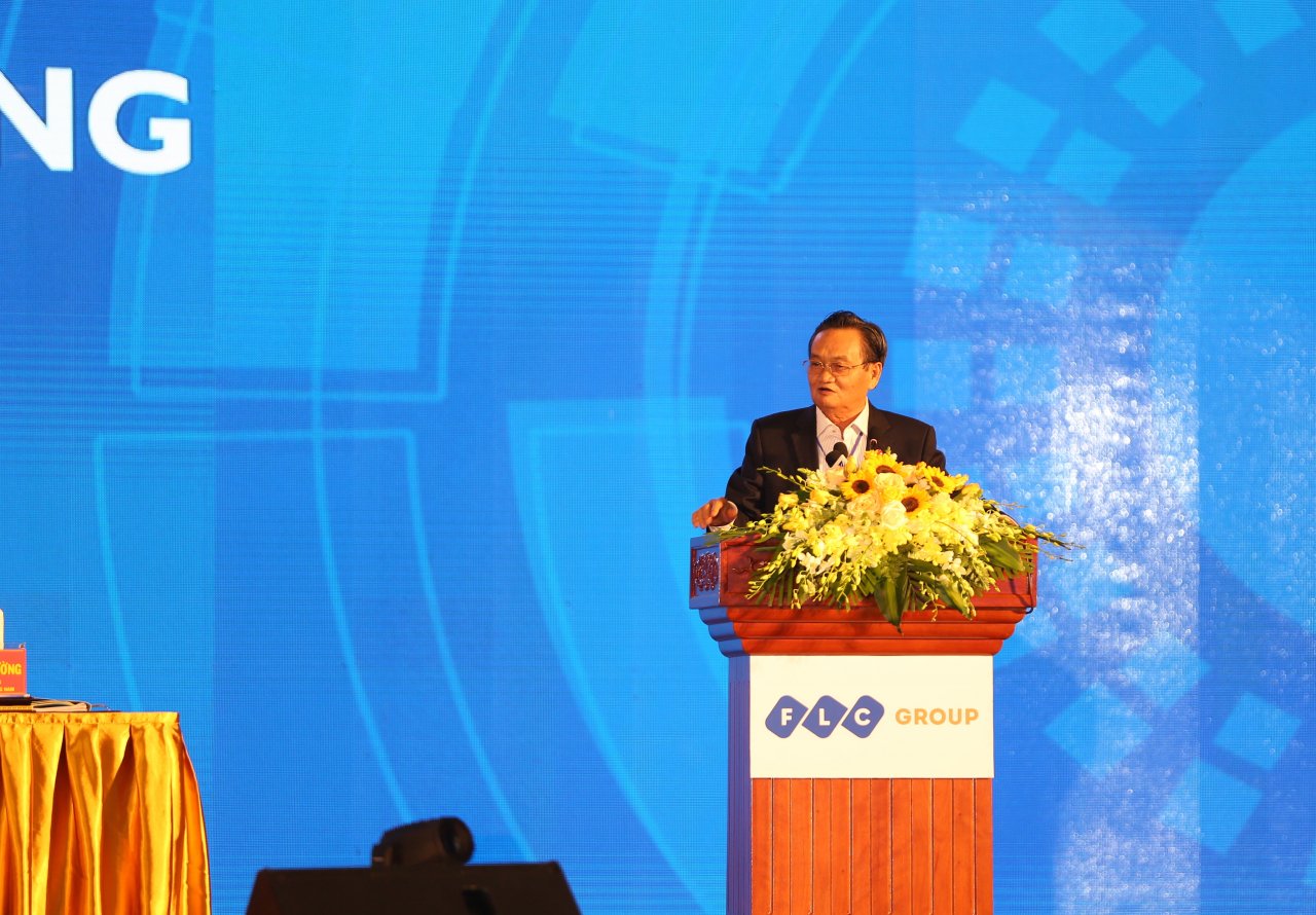 ts-tran-du-lich-mien-trung-cham-thu-tuc-dau-tu-mot-ngay-la-tiep-tuc-ngheo-them-mot-nam