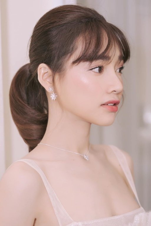 nhan-sac-ngot-ngao-cua-ba-me-mot-con-nha-phuong
