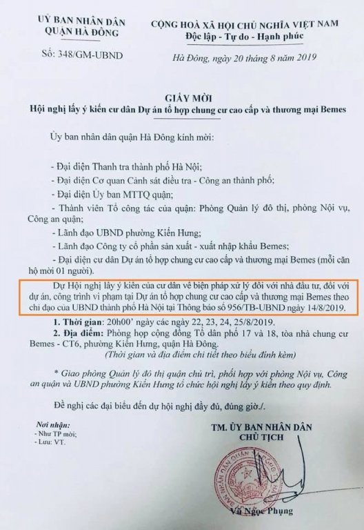 cap-duoi-bi-khoi-to-chu-tich-quan-ha-dong-moi-cu-dan-lay-y-kien-chung-cu-ong-le-thanh-than