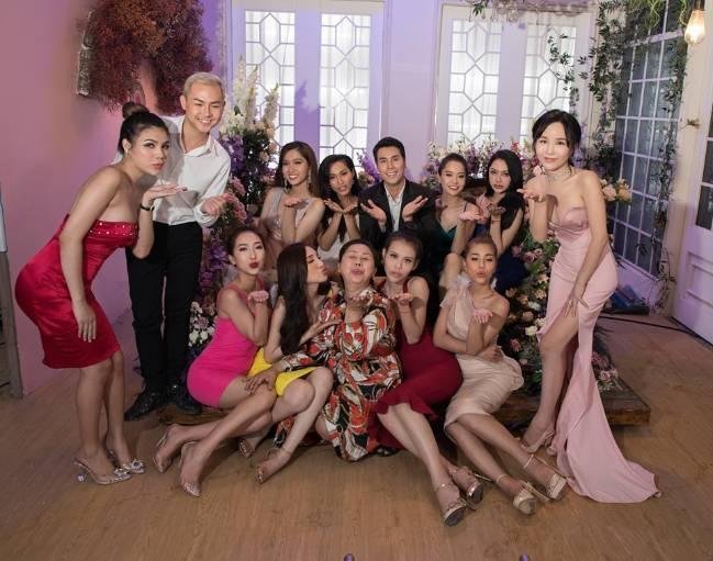 sac-mau-lgbt-hua-hen-se-gay-sot-cong-dong