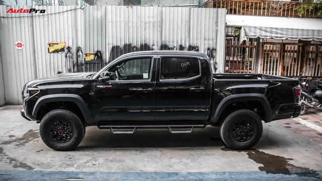 Thích xe Toyota nhập Mỹ, đại gia Việt vẫn chịu giá đắt gấp đôi đối thủ, vung tiền tỷ sở hữu hàng độc