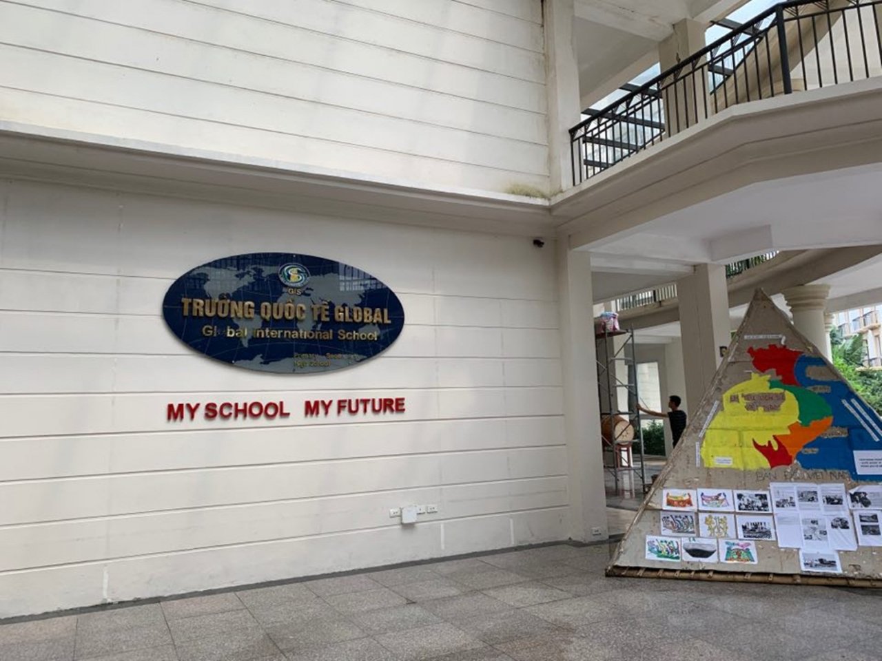 Không nằm trong danh sách 10 Trường Quốc tế 