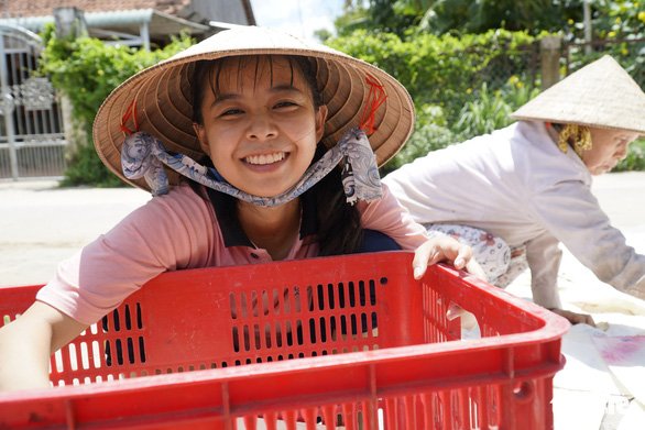 Cô gái làm 'ôsin' đậu Đại học Kiến trúc, cả xóm mừng vui