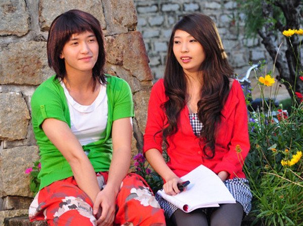 sao-nam-viet-gia-gai-tren-phim-nguoi-xinh-het-phan-thien-ha-ke-xau-ma-che-quy-hon