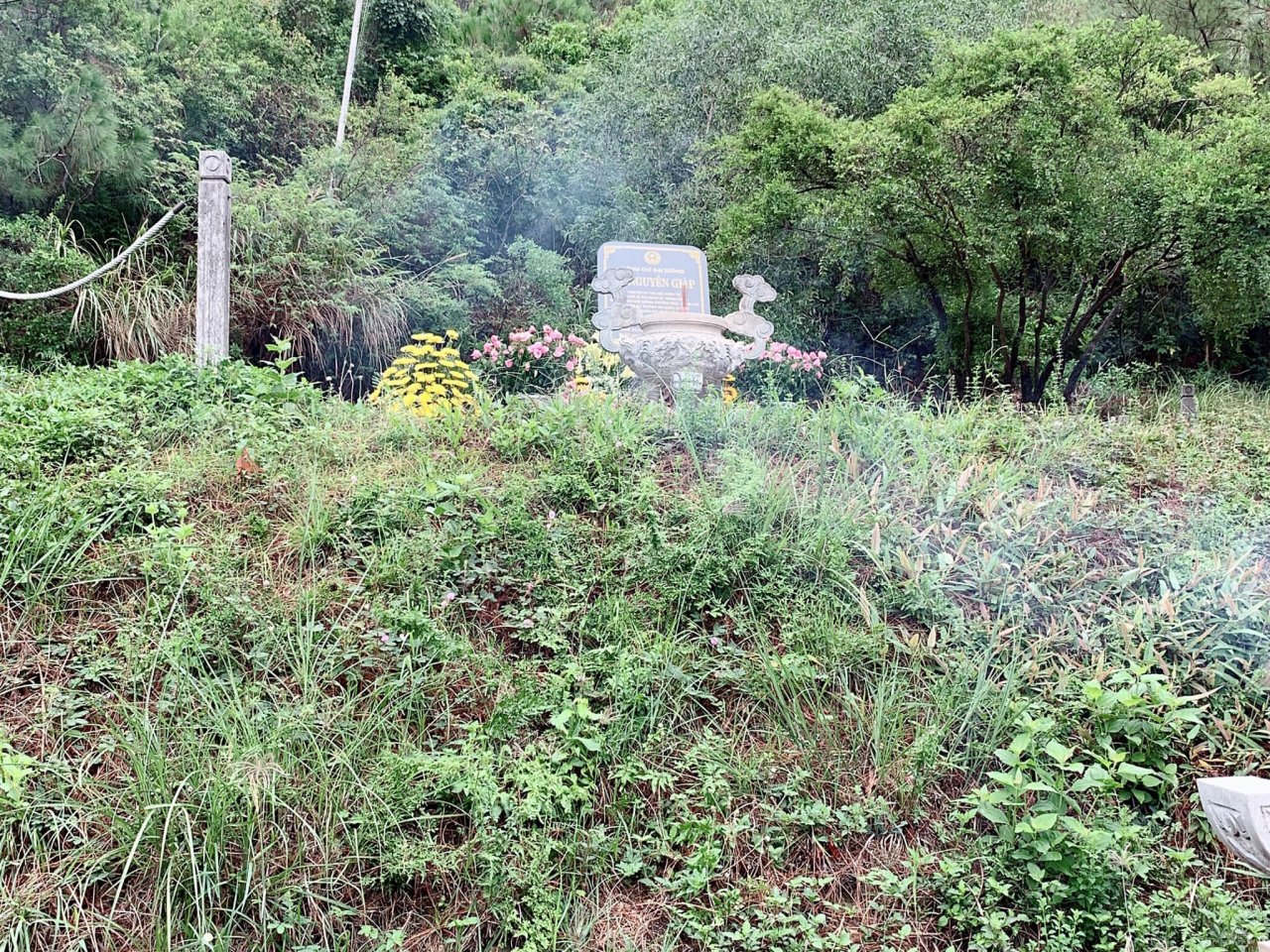 ve-vung-chua-dao-yen-dang-huong-mo-dai-tuong-vo-nguyen-giap