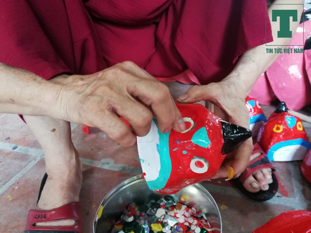 lang-nghe-do-choi-truyen-thong-tat-bat-mua-trung-thu