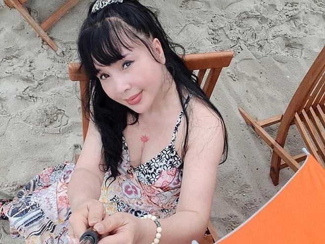 Vẻ ngoài khó nhận ra của NSND Lan Hương. Nhiều người cho rằng nữ diễn viên đã phẫu thuật thẩm mỹ để cứu vãn thanh xuân.