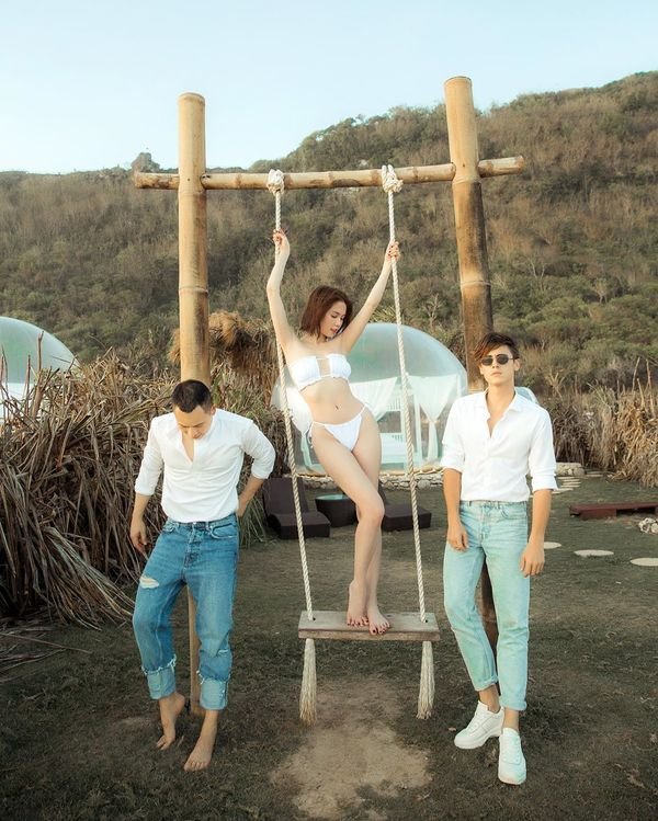 ngoc-trinh-dang-anh-khoa-than-o-bali-gay-tranh-cai