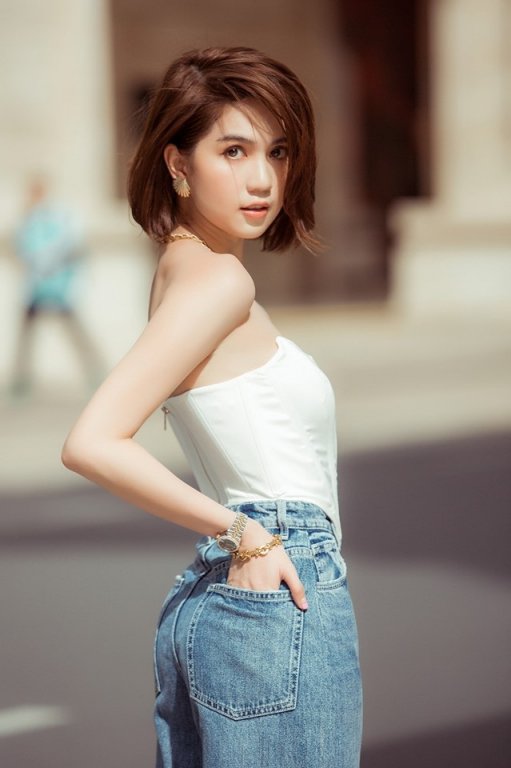 Ngọc Trinh sinh năm 1989, được mệnh danh là