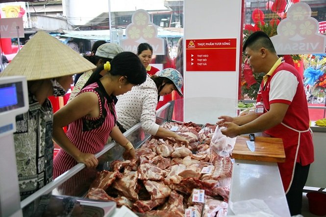 Ngày đầu nghỉ lễ 2/9: Siêu thị đông ngẹt, thực phẩm nhảy giá