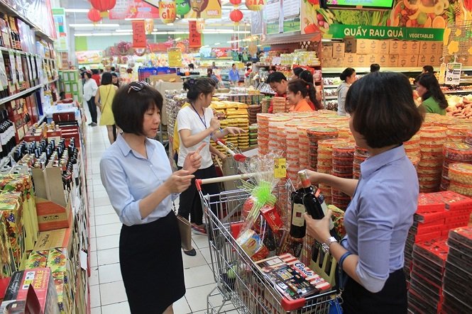Ngày đầu nghỉ lễ 2/9: Siêu thị đông ngẹt, thực phẩm nhảy giá