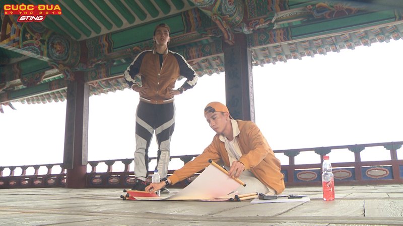cuoc-dua-ky-thu-do-my-linh-duoc-khen-ngoi-ky-duyen-bi-phan-biet-doi-xu