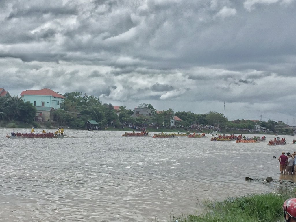 soi-noi-le-hoi-dua-thuyen-truyen-thong-mung-le-quoc-khanh