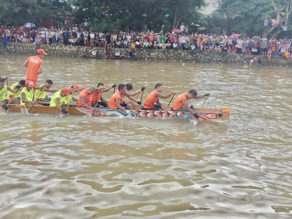 soi-noi-le-hoi-dua-thuyen-truyen-thong-mung-le-quoc-khanh