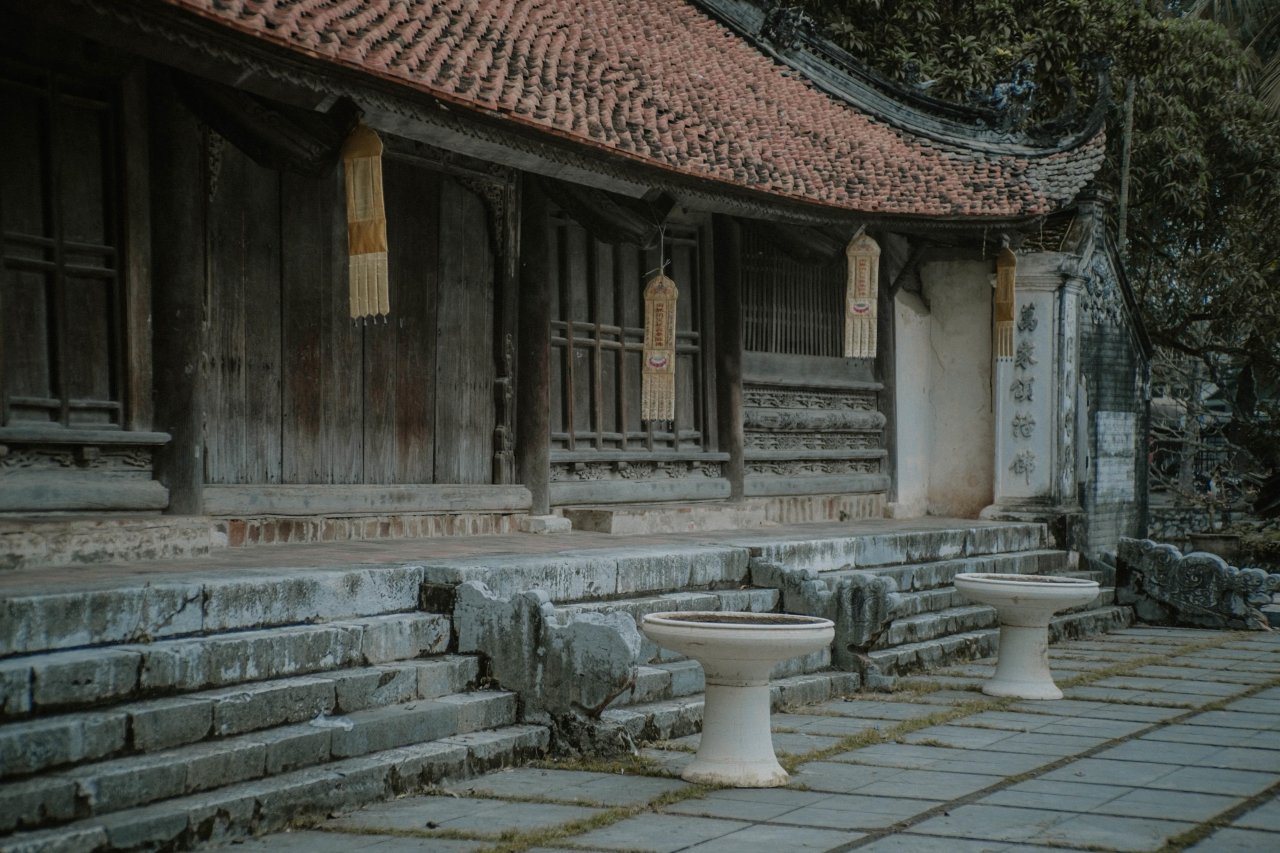 Vẻ đẹp thâm nghiêm, thanh tịnh ở 2 ngôi chùa cổ nổi tiếng Hà Nội