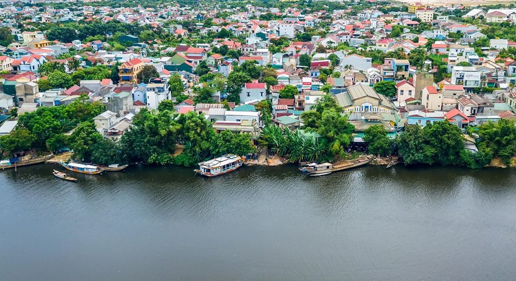 Hue mong mo, trang le nhin tu tren cao hinh anh 7 