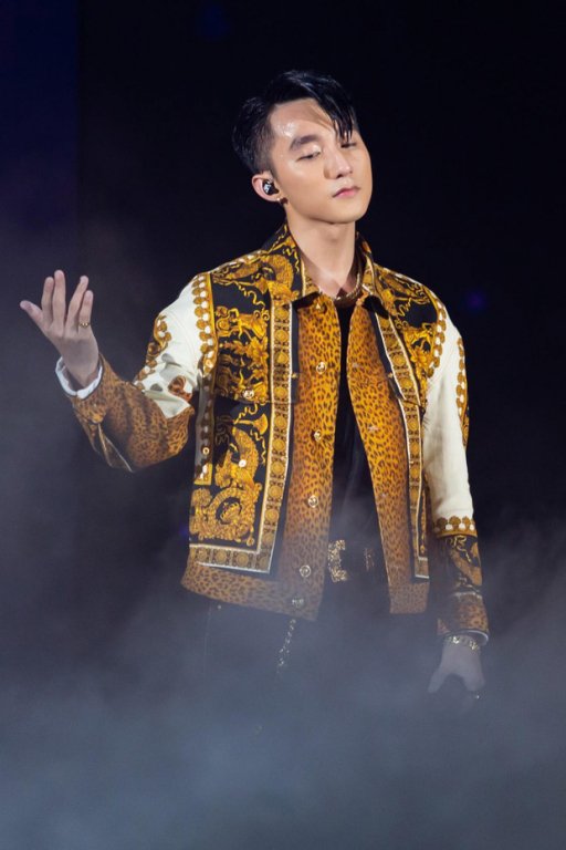 vi-sao-son-tung-m-tp-khong-tham-gia-asia-artist-awards-2019