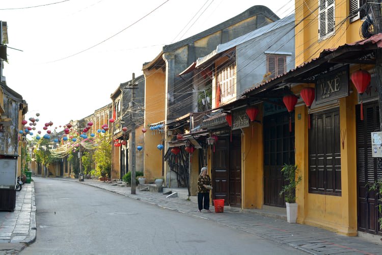 quang-nam-chang-duong-2-thap-ky-1-diem-den-2-di-san