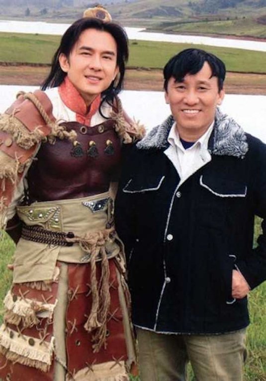 dan-truong-va-loat-sao-viet-bi-nghi-dong-tinh-du-da-lay-vo