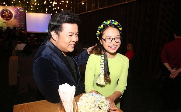 diem-danh-loat-scandal-cua-ca-si-quang-le