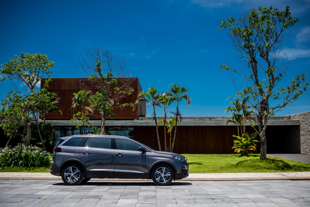 peugeot-uu-dai-gia-len-den-50-trieu-va-nhieu-quyen-loi-hap-dan-khac