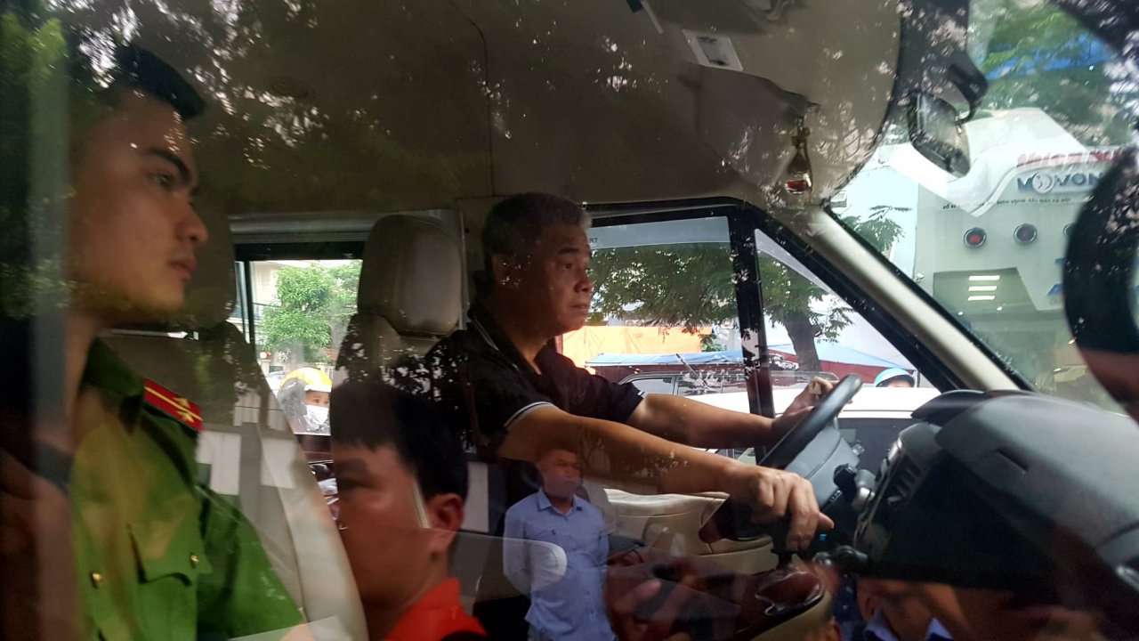 tiep-tuc-thuc-nghiem-hien-truong-vu-be-trai-tu-vong-tren-xe-dua-don-truong-gateway