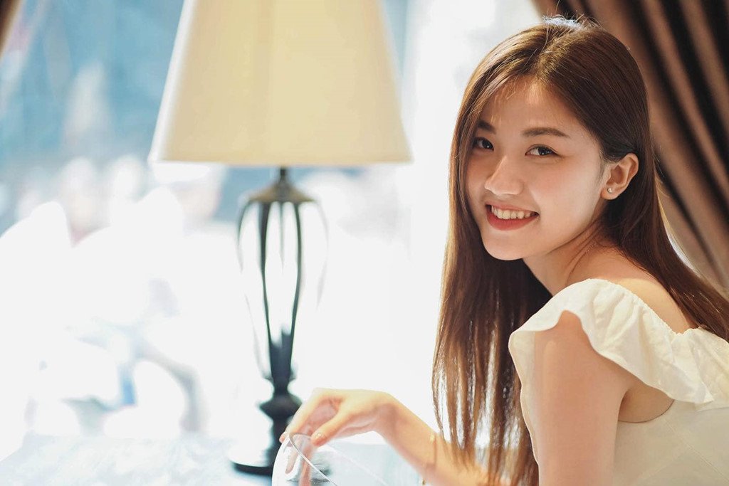 Trà tiểu tam: 'Tôi rùng mình khi phải quay cảnh nóng với 2 bạn diễn'