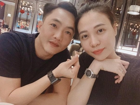 Cường Đô la và Đàm Thu Trang được khen ngày càng có tướng phu thê.