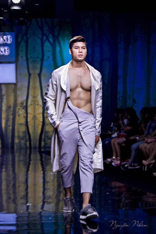 Gương mặt điển trai, cơ bụng 6 múi và kinh nghiệm trình diễn là những lợi thế của Đình Lĩnh nếu nhận được cơ hội đại diện Việt Nam dự thi nam vương quốc tế.